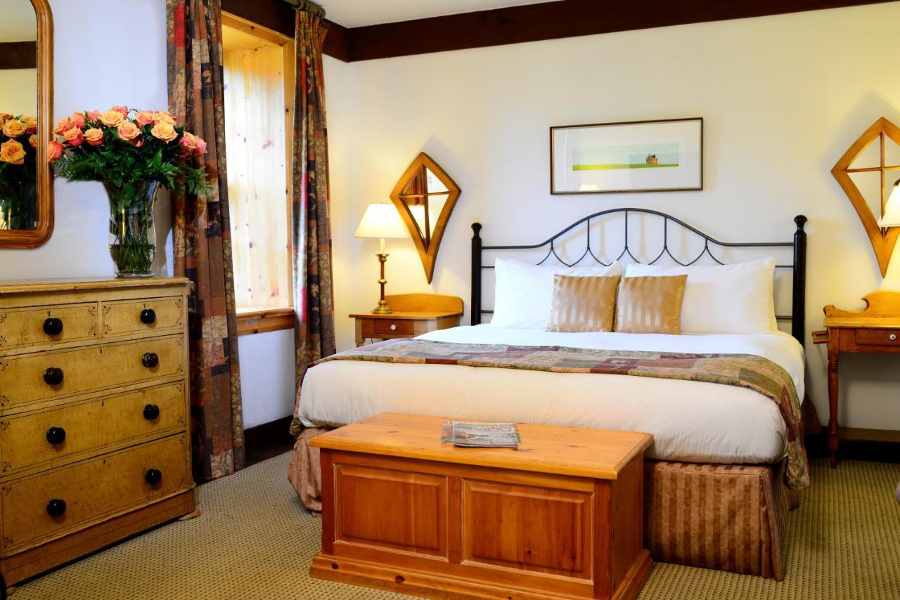 Millcroft Inn & Spa Village Of Alton Екстериор снимка