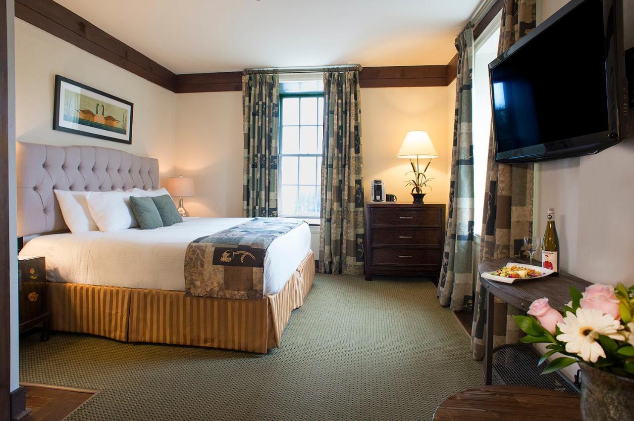 Millcroft Inn & Spa Village Of Alton Екстериор снимка