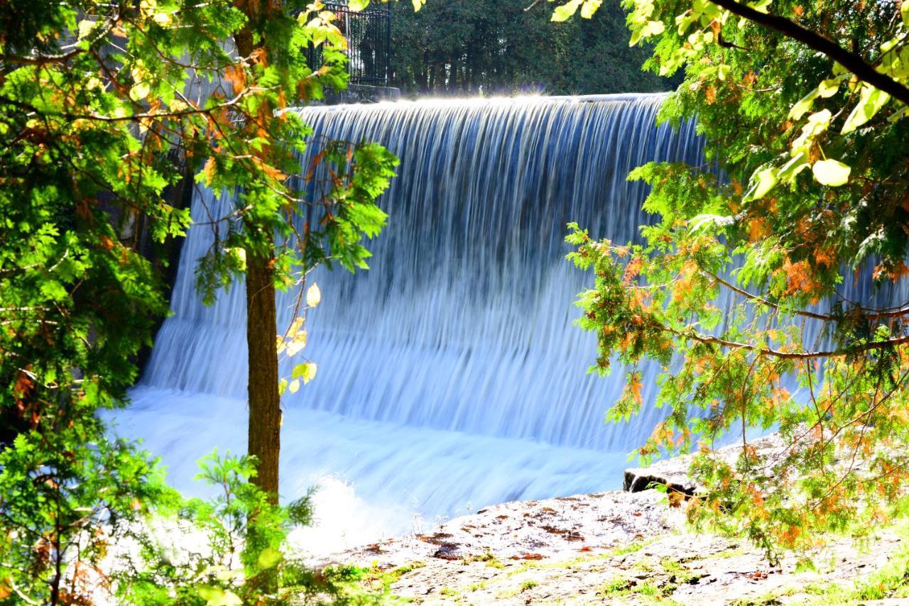 Millcroft Inn & Spa Village Of Alton Екстериор снимка